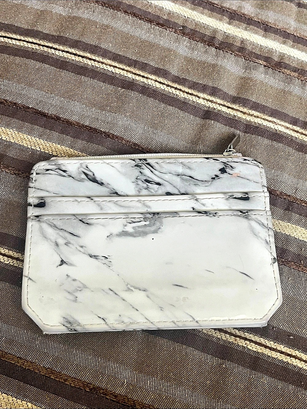 Marble Print Wallet in White & Gray